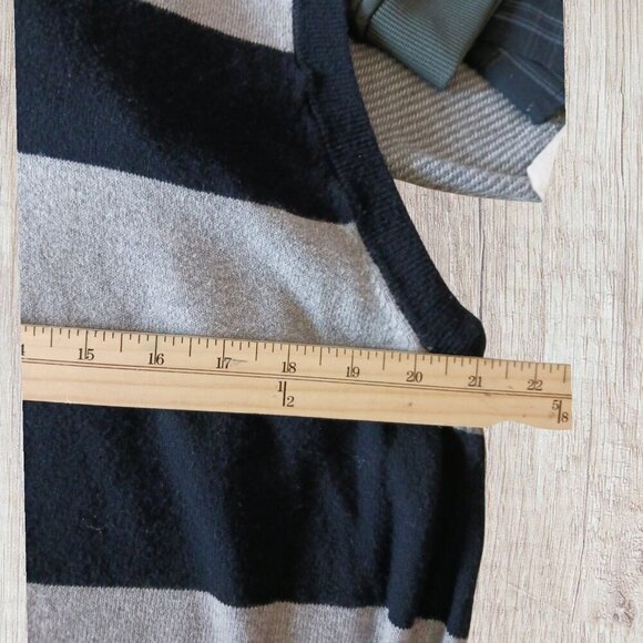 Chatham Road Mens  Striped V-Neck Sweater Vest Black & beige  Size Large - Picture 4 of 6